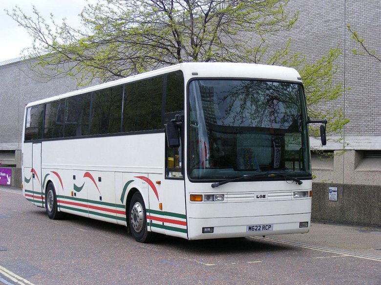 EOS 100 автобус