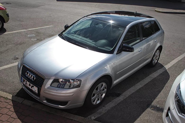 Ауди а3 хэтчбек с черной крышей