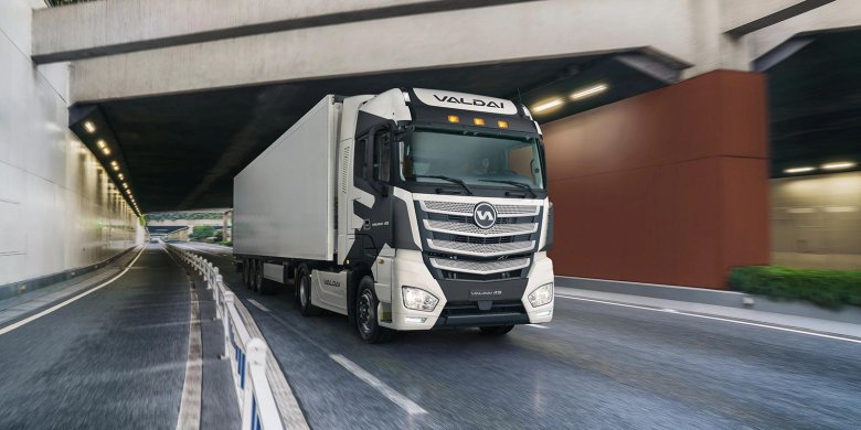 Валдай 45 тягач