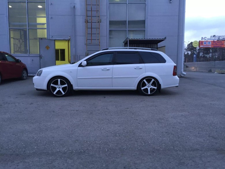 Chevrolet Lacetti r17