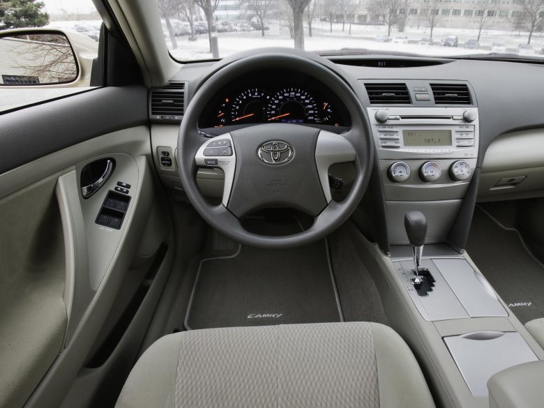 Toyota Camry 2009 салон