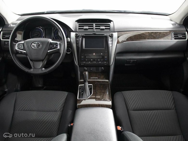 Toyota Camry 2017 салон