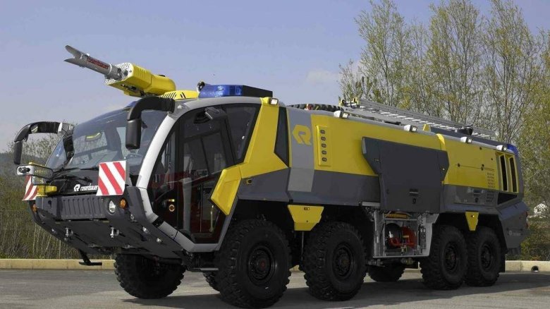 Пожарная машина Rosenbauer Panther 8x8