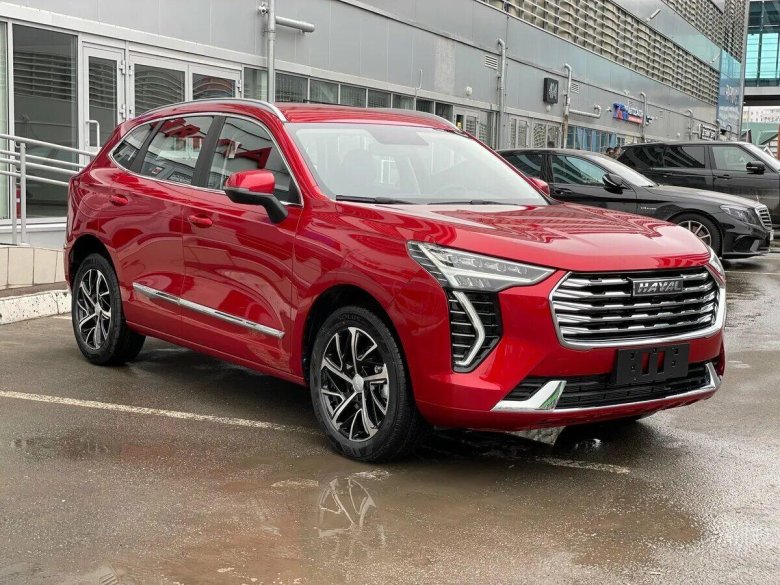 Haval jolion красный
