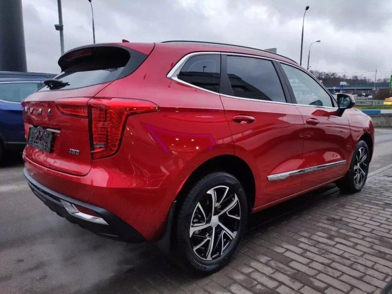 Haval Jolyon красный