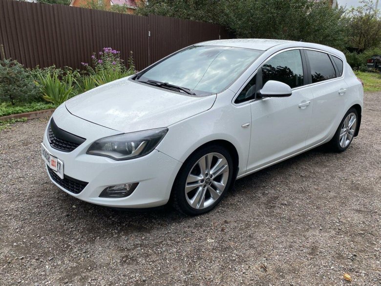 Opel Astra j 2009