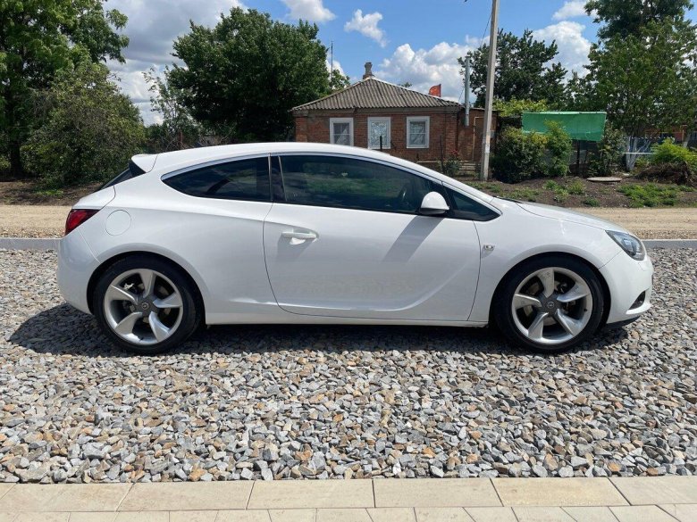 Opel astra j рестайлинг
