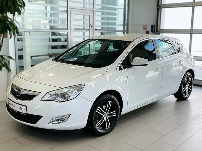 Opel astra j 2012
