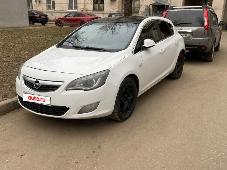 Opel astra j 2011
