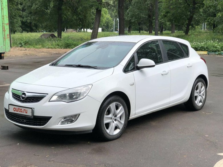Opel Astra j 2011
