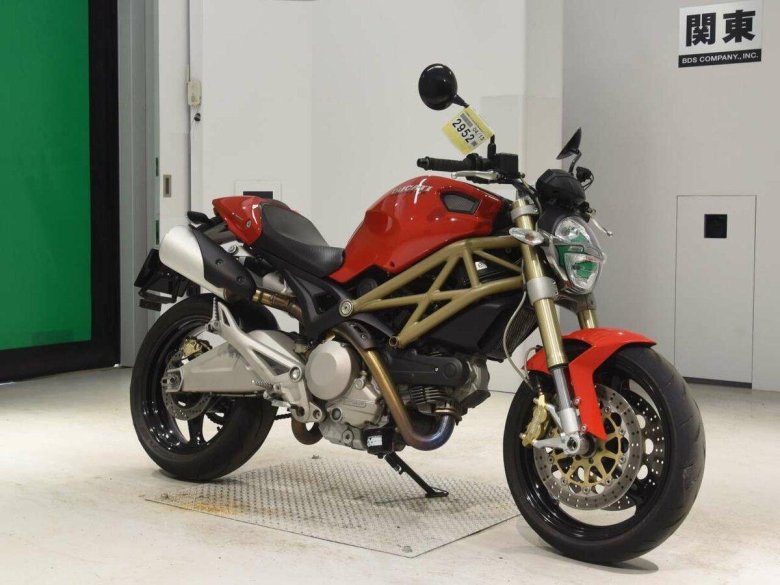 Ducati monster 1100 evo
