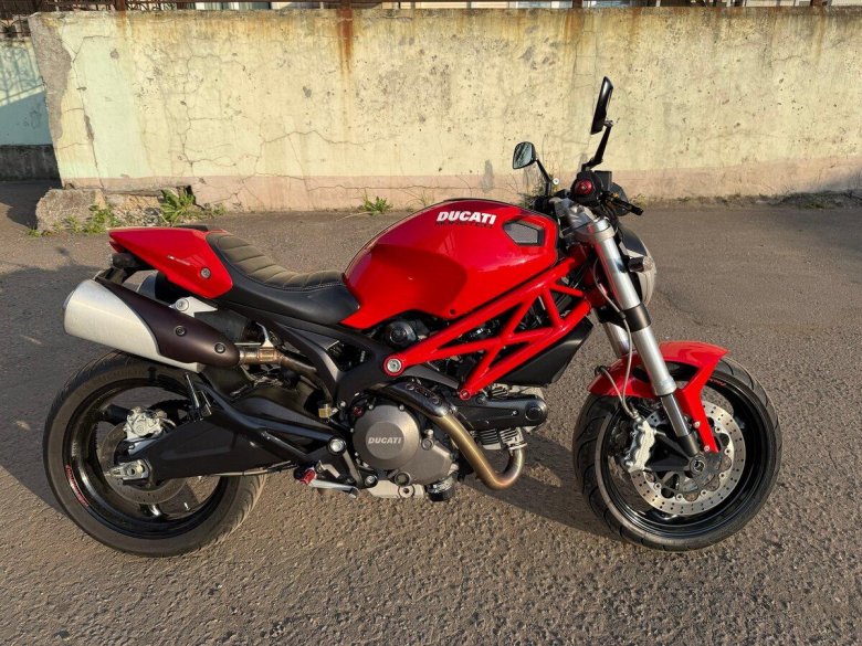 Ducati monster 796