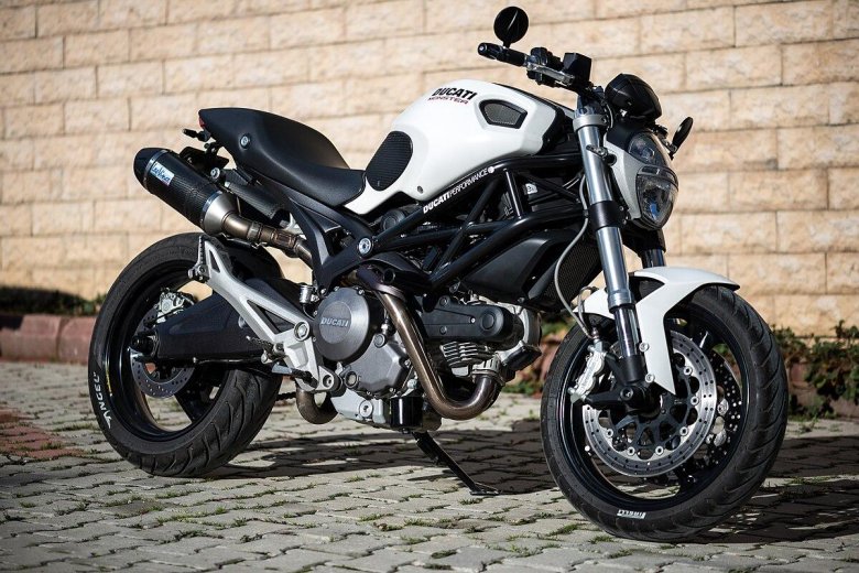 Ducati monster