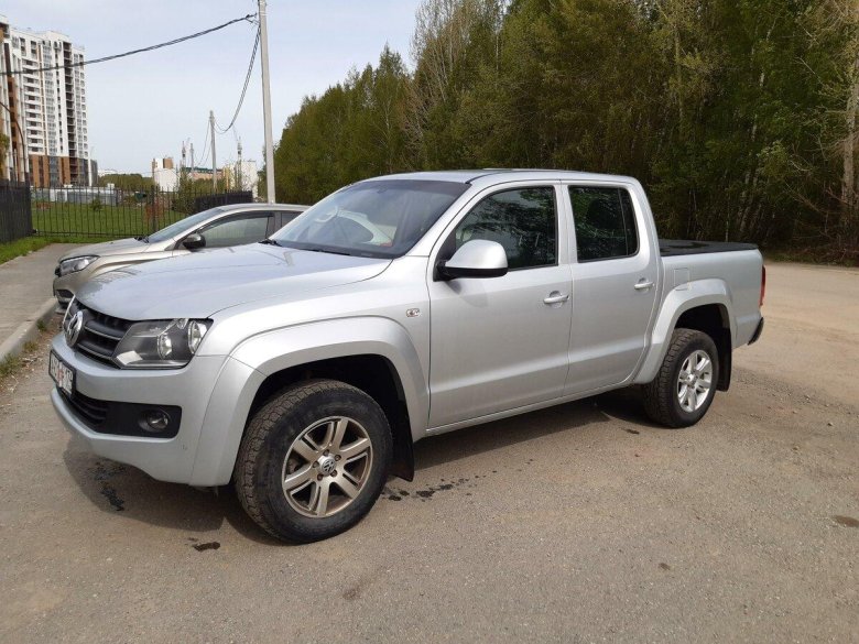 Фольксваген амарок серебристый