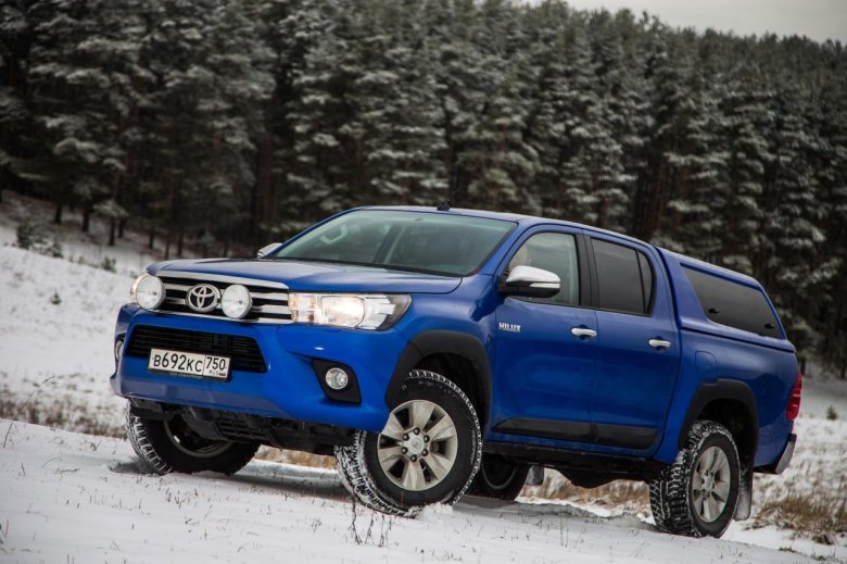 Фольксваген Амарок и Тойота Хайлюкс