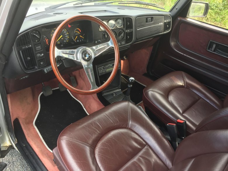 Saab 900 Turbo салон