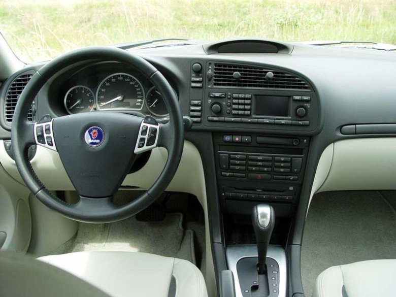 Saab 9-3 2008 салон