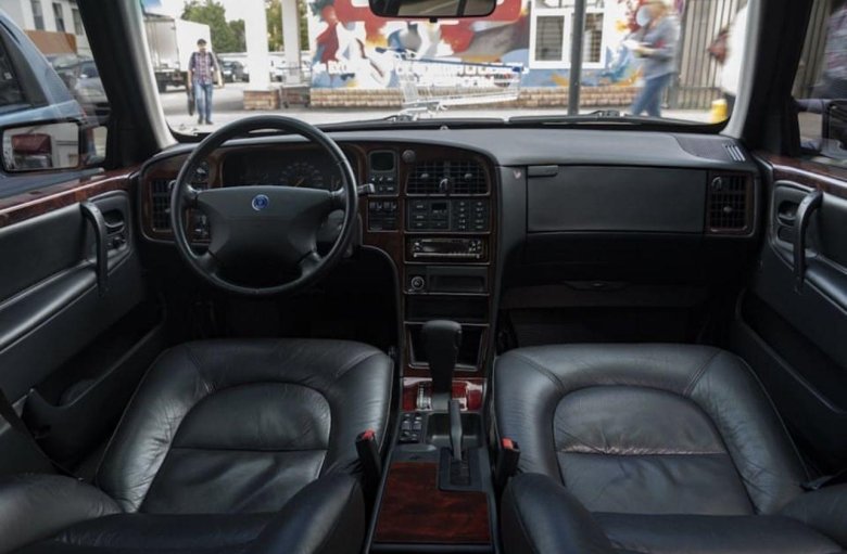 Saab 9000 салон