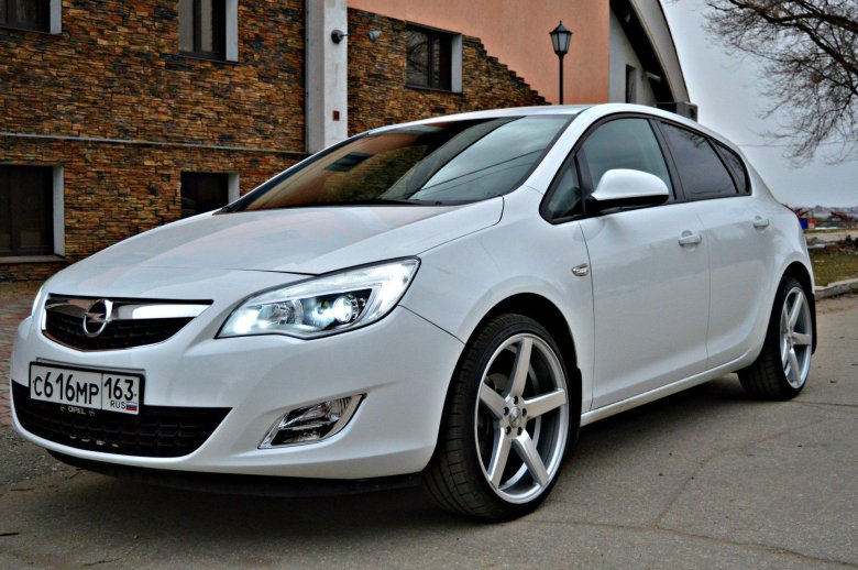Opel Astra j
