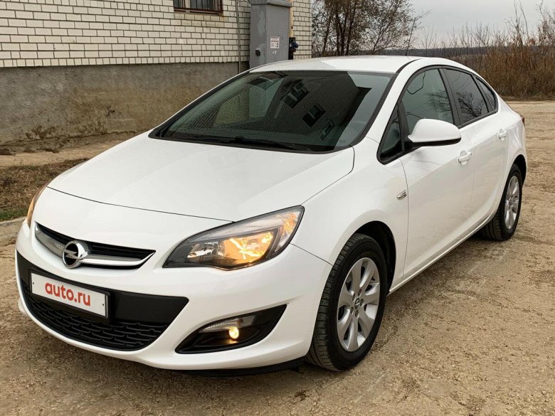 Opel Astra седан 2014 Рестайлинг