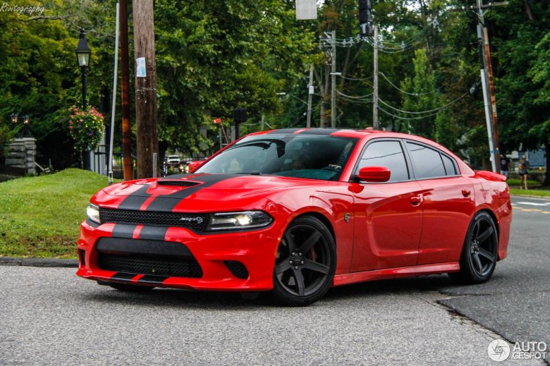 Dodge Charger srt Hellcat
