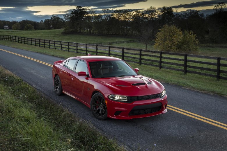 Додж Чарджер СРТ Хеллкэт