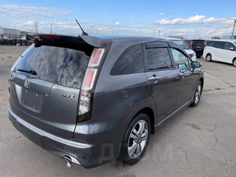 Хонда стрим 2013