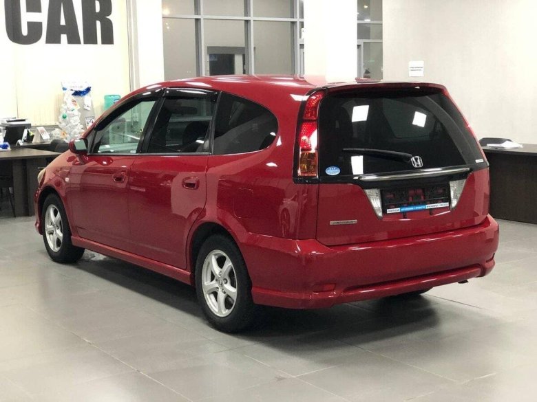 Хонда стрим 2004