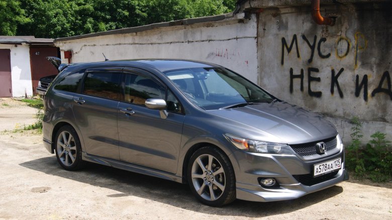 Honda Stream rn7 r18