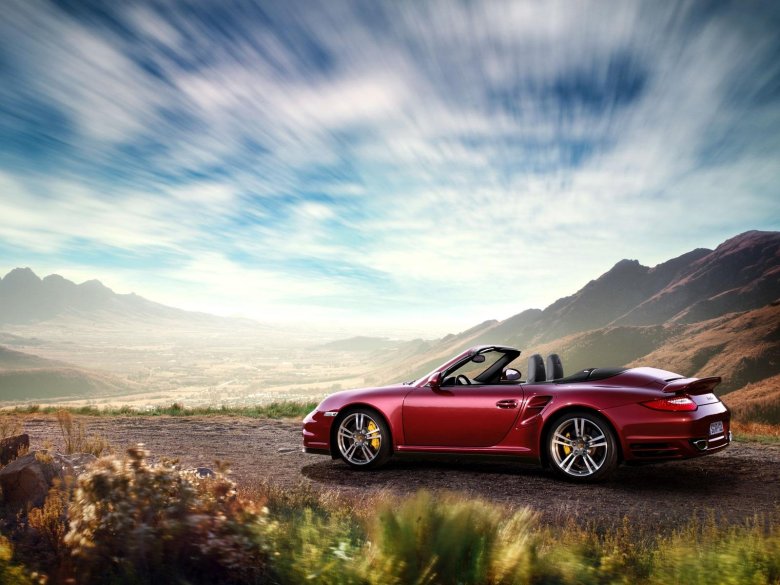 Порше 911 в горах