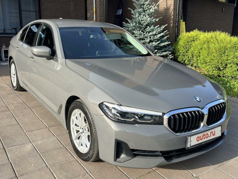 БМВ 530 2021