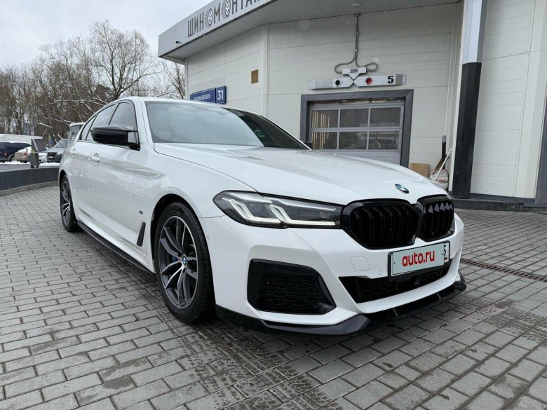 Бмв 5 серии 2020