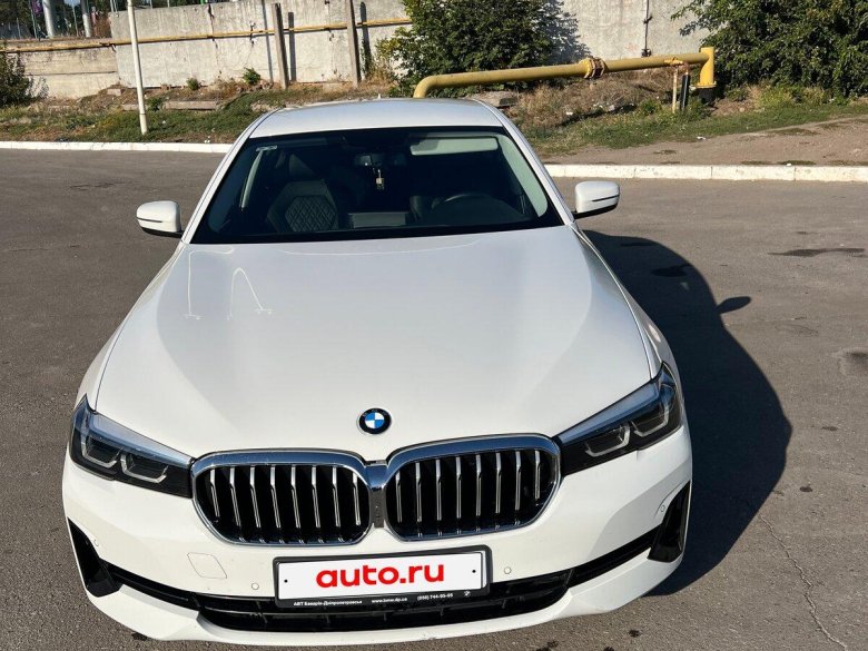 Бмв 5 серии 2020