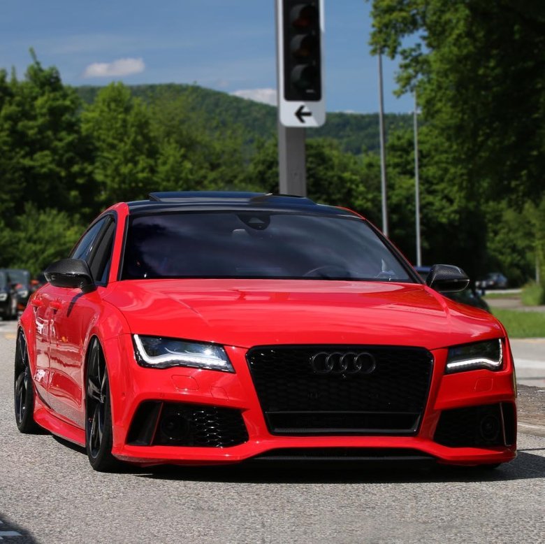 Audi rs7 черная