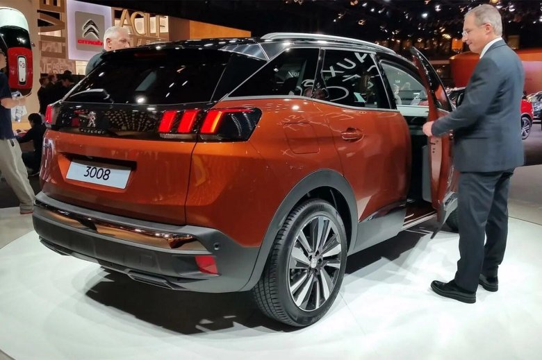 Пежо 3008 2020