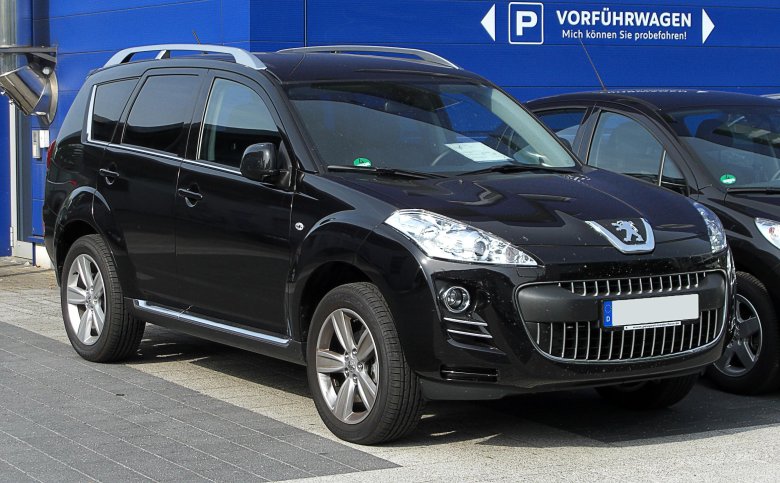 Джип Peugeot 4007