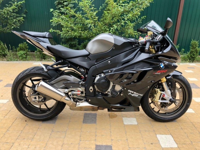 Мотоцикл rr1000 BMW черный