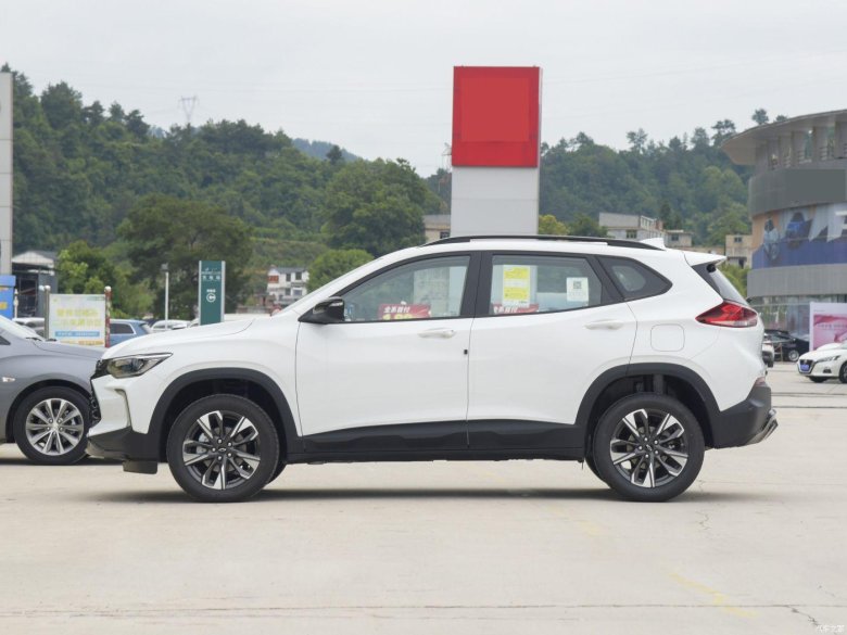 Шевроле трекер 2022