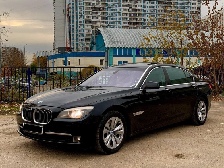 BMW 750i f01