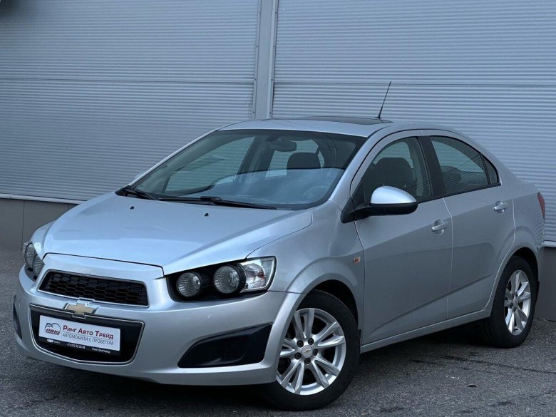 Шевроле авео хэтчбек 2013