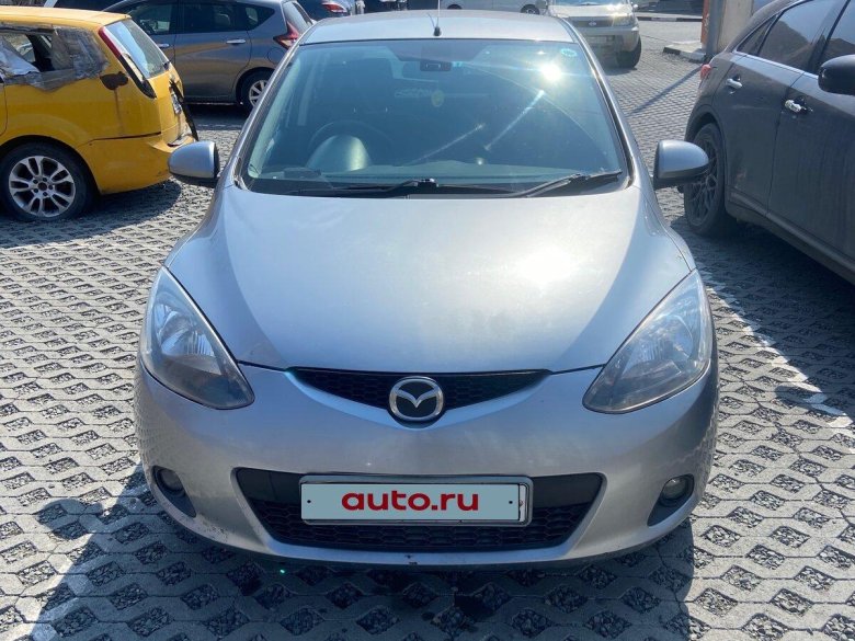 Мазда демио 2010