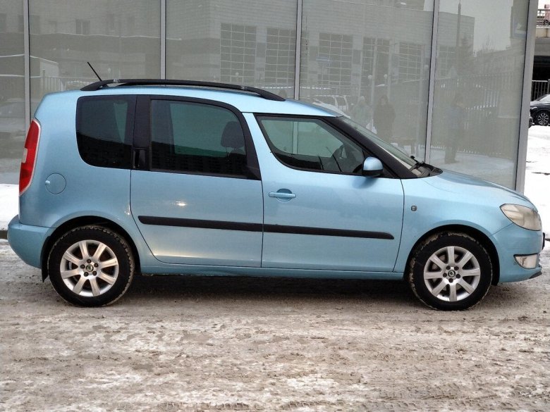 Skoda roomster 2011 size