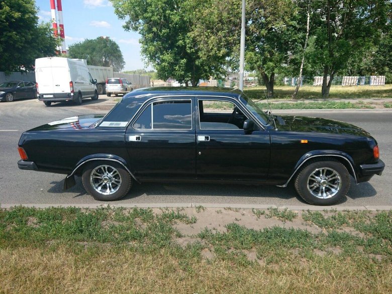 Автомобиль ГАЗ-31029 Волга