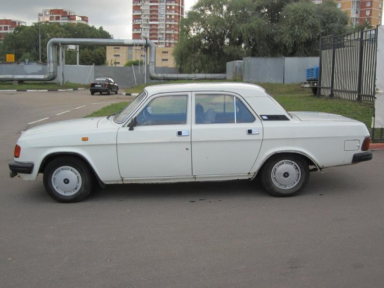 Газ 31029 белая