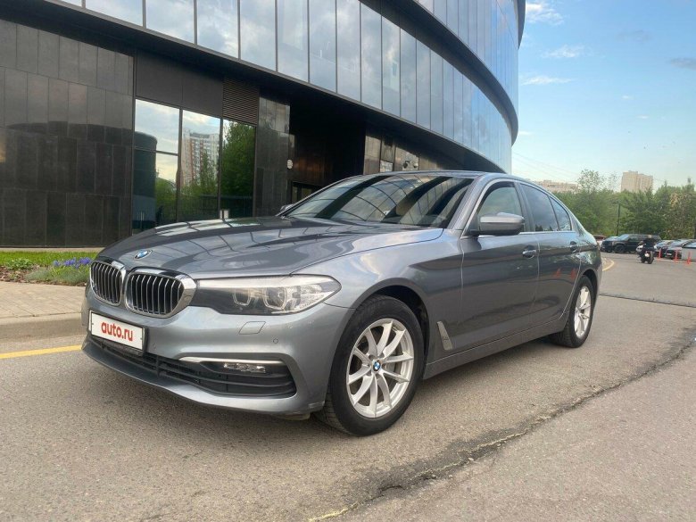БМВ 520 D серая