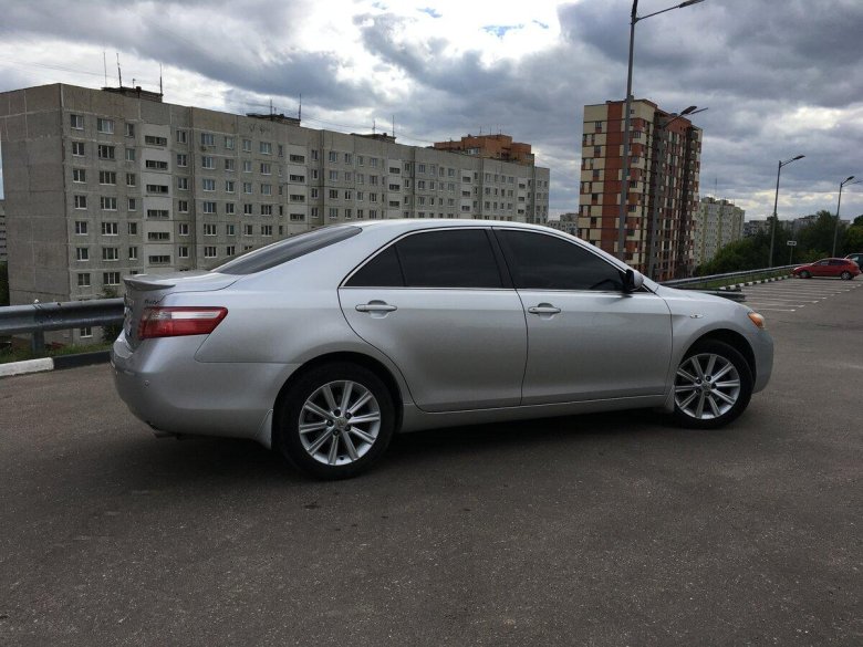 Toyota Camry 40