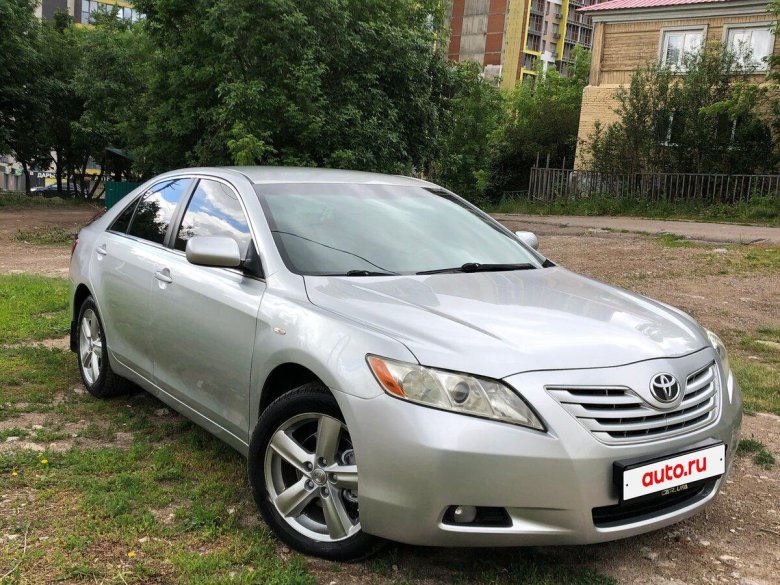 Тойота камри 2007 серебристая