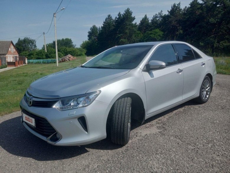 Toyota camry 2015 серебристый