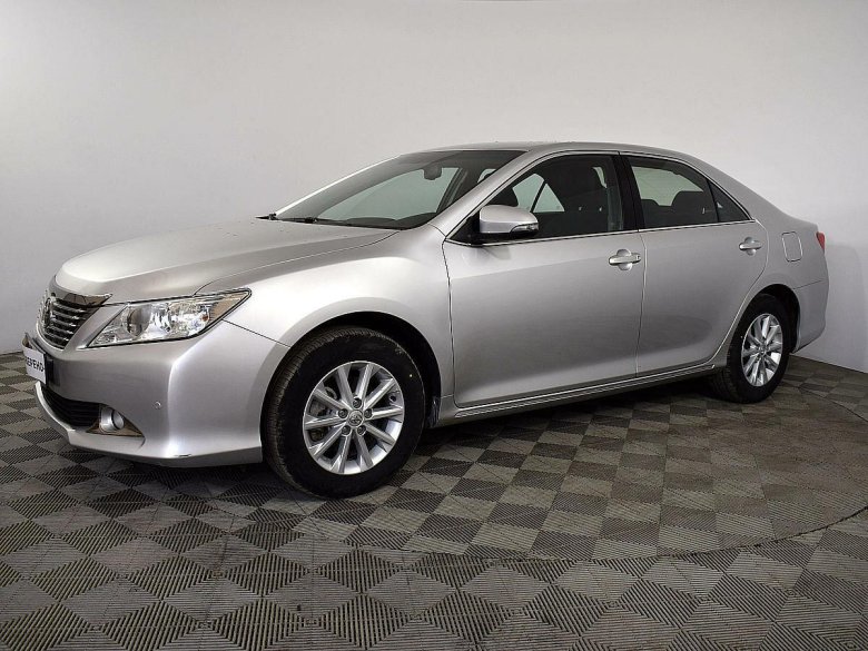 Toyota Camry VII xv50 2013