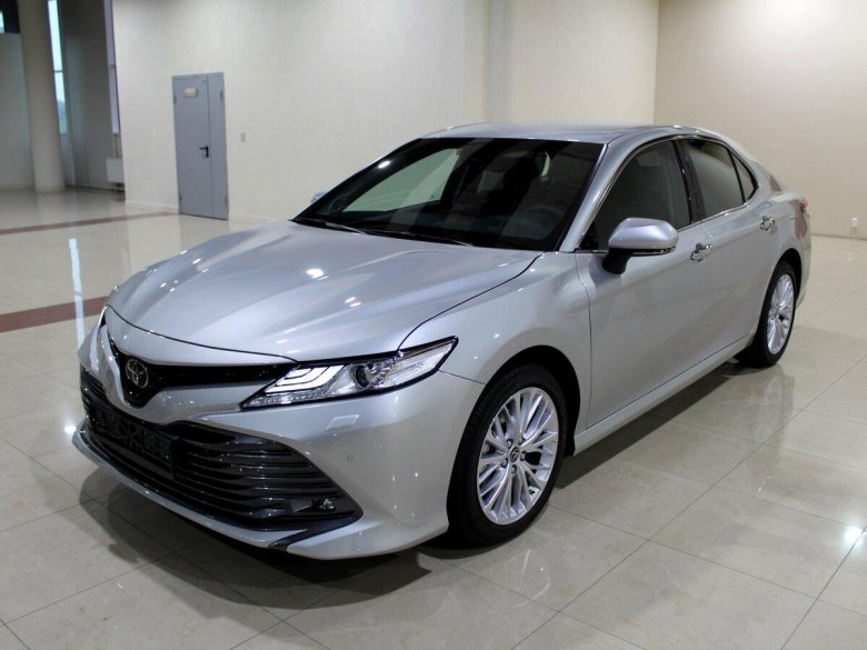 Тойота Камри 70 2022
